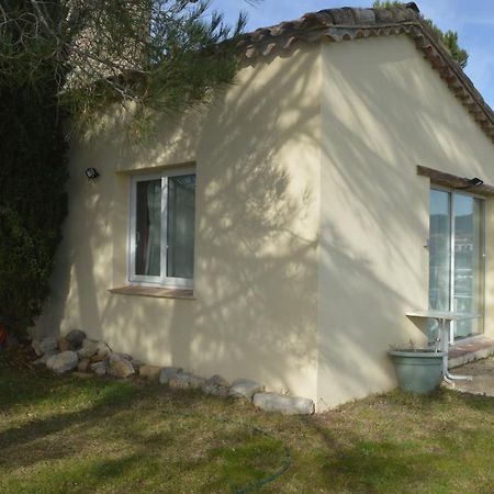 Les Loups Dans La Bergerie Banne Exterior foto